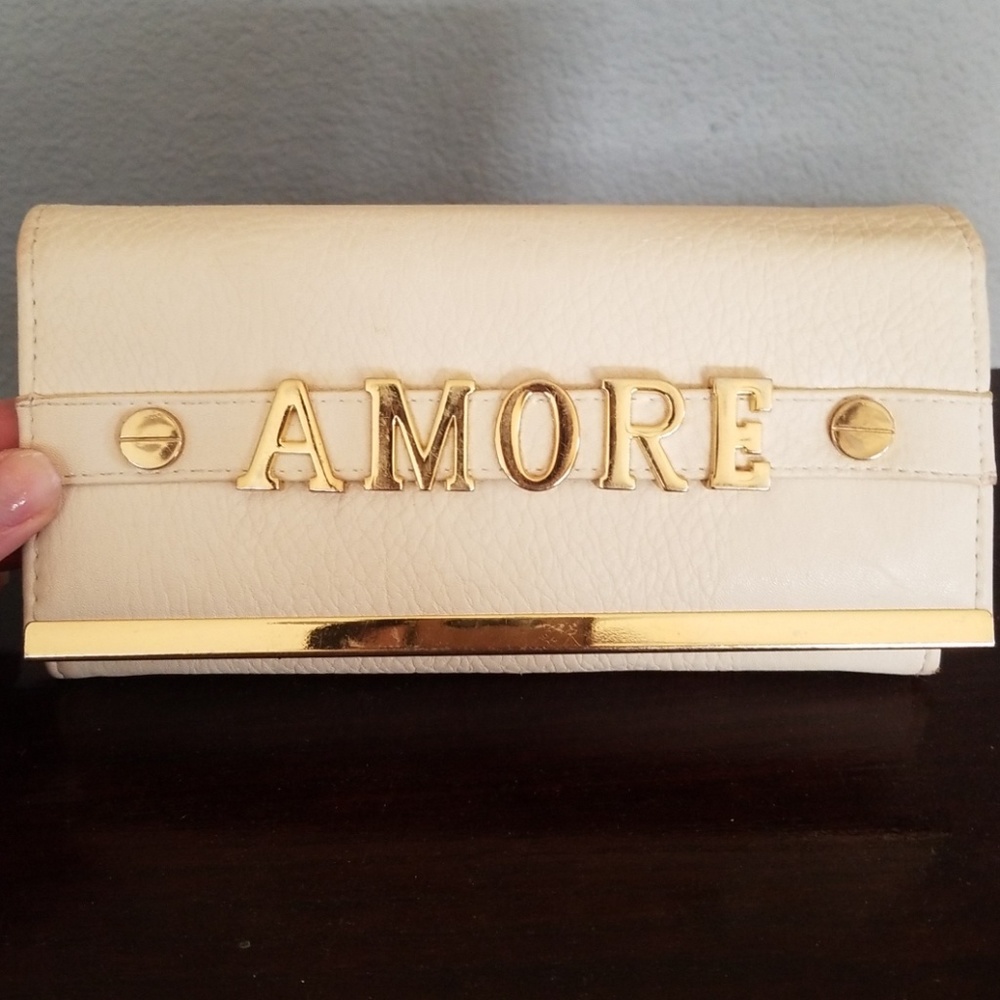 Amore Love Wallet 💛